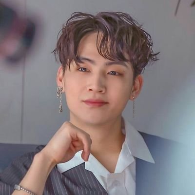 ahgsebird's profile picture. 💚💚💚💚💚💚💚 ONE OF IGOT7 💚💚💚💚💚💚💚