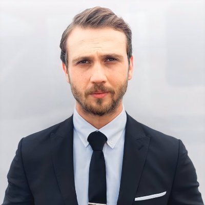 CuNaif1's profile picture. " القمر مغرم بالارض ونحن مغرمون بالحفرة "
#Çukur