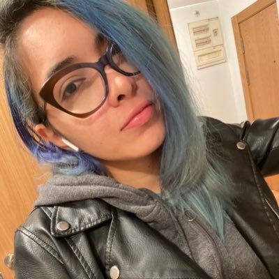Graphic Design | 28 years old | Dota2 Player | Grey's Anatomy Lover | 8 years with my amorsoso @_soyelnegro ❤
