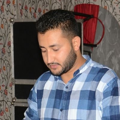 AatiFFarooQ5's profile picture. 