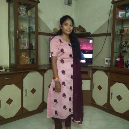 smileymayu98's profile picture. 