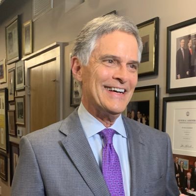 @Babbage_Co. lobbyist / founder. Hobby: moderate news analyst. Ex-Ky #SecOfState #StateAuditor. Hub, Dad/Robert/Brian/Julie+ Nash. Grandsons: Luca, Keen