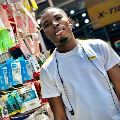 AcquahRichmond7's profile picture. Entrepreneur || Love coding and Computer Networking