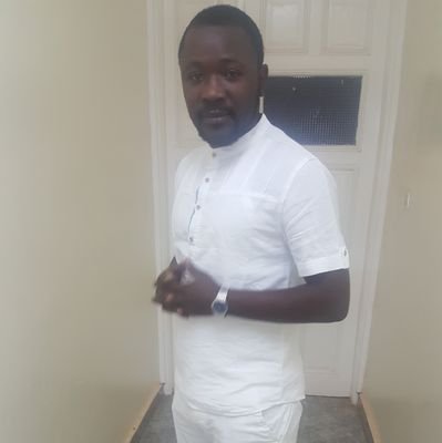 sugnedjatou's profile picture. medecin des hopitaux. passionné de sport et de politique