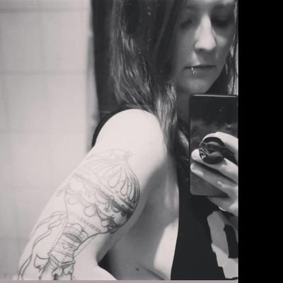 milzbrandvirus's profile picture. deine Lieblingsinfluenza. eigentlich nur noch wegen Mehnersmoos auf Twitter.