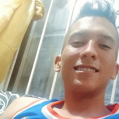 JuniorJaime2's profile picture. Mis Tweets son como los Chicles, Algunos pegan y Otros No... Dicen que si me Sigues, te Crecen las Nachas ¡Dicen! (__)__) ♥