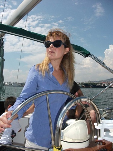 aylinunanbelen's profile picture. 