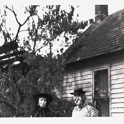 glitterdinner's profile picture. Rad