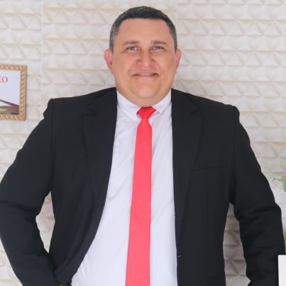 Pós-graduando em Advocacia Tributária pela EBRADI, Bacharel em Direito(Estácio), Mediador, Conciliador e Juíz Arbitral pelo TCMAR.