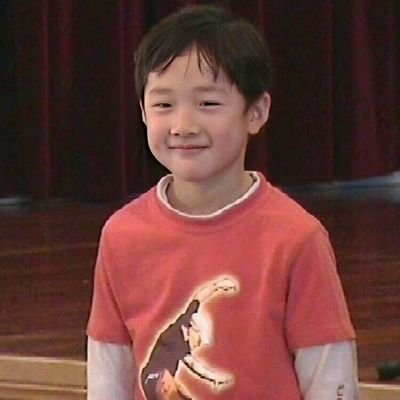 STRAY KIDS iN tHE buiLdINg                            
                     
chris is watching 👁👄👁