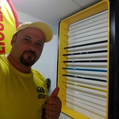 trabalhamos com películas automotivas desde a linha econômica, a profissional, alta performance,...gaba auto som e acessórios ...(47)34654541/ 984221107..