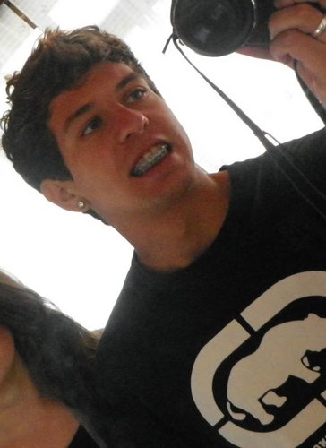 eu prefiro é o Sol , jogar futebol e viver a mil (8'