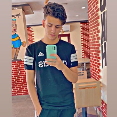 I’m darker than night🖤👅.