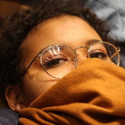 AnissaB2002's profile picture. 