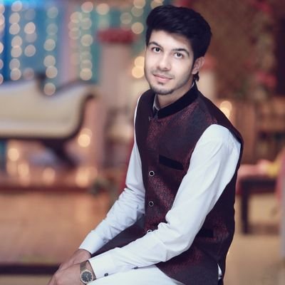 SayedAbaseen's profile picture. Dream big, work hard, stay focused and live a life no one can even think of. Yes You Can ✌🖤 Businessman, Leader, Motivator, influencer