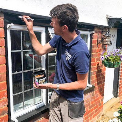 Residential and commercial carpentry and decorating services in Herts (Hitchin, Letchworth, Stevenage, Knebworth, Welwyn Garden City, Watford) and north London.