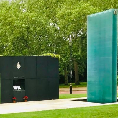 The United Kingdom’s National Police Memorial stands on The Mall in London. It was opened by H.M The Queen in 2005 & is maintained by The Police Memorial Trust.