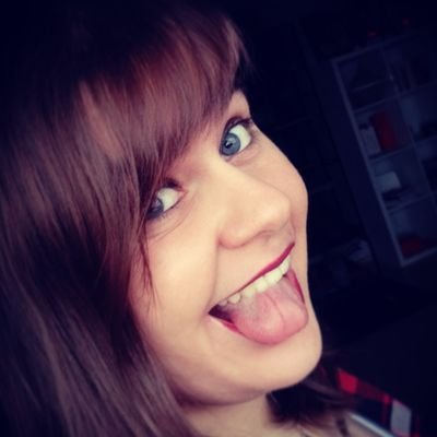 Crazy Girl 😜 ~~ Animal Lover 🐀🐕~~ Little Game Freak 🎮🖥️ ~~ Anime Fan ❤️ 📺 ~~💛 Star Wars 💛 💜 Overwatch 💜 ~~ Insta:funkyvanny