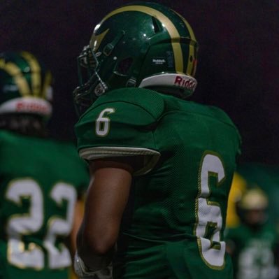 CFHS📚 🦅 CO//22🎓WR/DB/ATH🏈🏃🏾♂️Stay humble email: jermiahmcinnis60@gmail.com