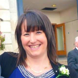 LisaWeb23985457's profile picture. 