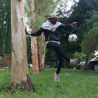 PK2freestyle's profile picture. I DO TRICKS WITH A FOOTBALL ⚽