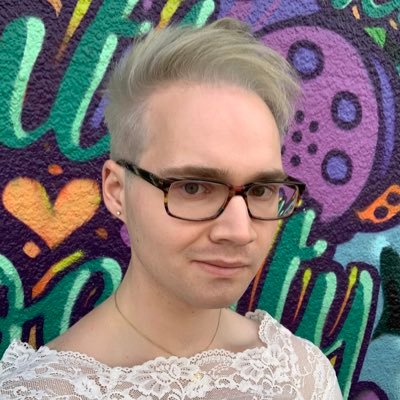 CruelladePompa1's profile picture. Fabulously over the top library technician, dahlink.