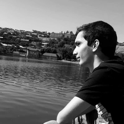 Levon80826993's profile picture. 