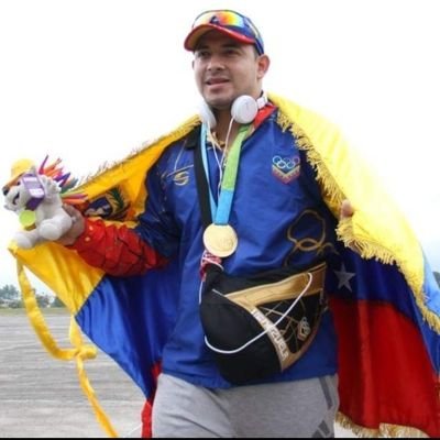 atleta olímpico de lev pesas 🏋️‍♂️🇻🇪
un ciclo de medallas de oro 🇻🇪🏋️‍♂️🥇
seguimos en ruta tokio2121 
todo lo puedo en Cristo que me fortalece ❤💪🥇🏋️‍♂