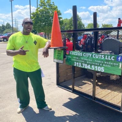 Cuzzos City Cuts a professional lawn care & landscaping company. We service the Detroit metro area. We’re consistent, dependable & reliable!