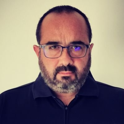 Fais ce que tu penses être bien, on te critiquera de toute façon.