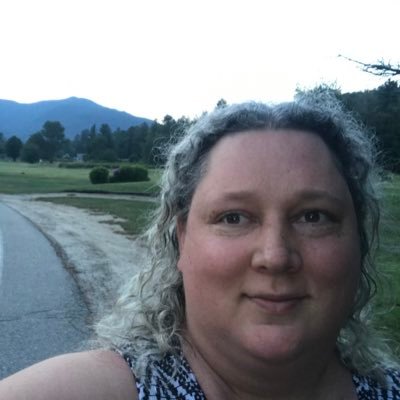 lauramundomd's profile picture. Doctor, poet, Jesus follower, wife, daughter, sister, aunt, friend