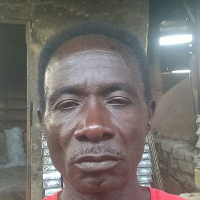 Albert Barfo, I am citizen of ghana a broker known as online merchant and I live in Accra .