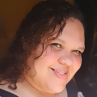 Ellen93093132's profile picture. 