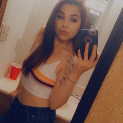 TheCoolMom_19's profile picture. ❤️ Ana Beatriz 12-20-2019 💕