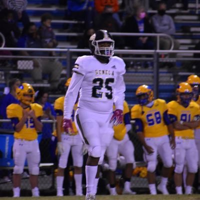 Seneca High School|Class of 21’🎓| 6’1 220 MLB DE|Email:Kentaviousshorter7@gmail.com| Check out Taye Shorter on @Hudl https://t.co/UYTY2TpFBi #hudl