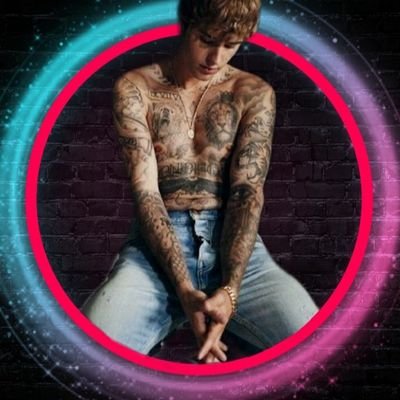 I m a player of the game called LIFE hving ups n downs but has lots of dreams! @justinbieber