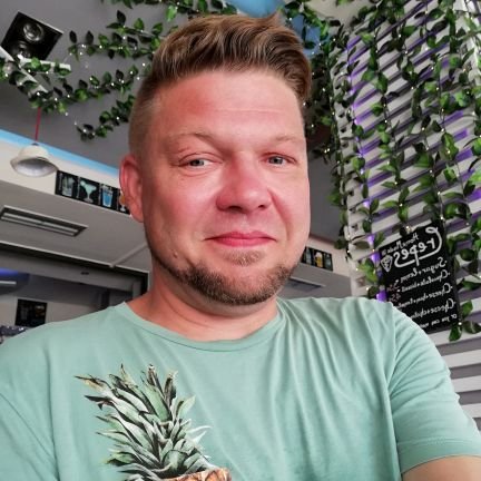 SetalaToni's profile picture. Selittäjä/kyselijä.