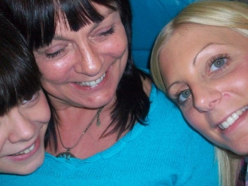 WeeJanieT's profile picture. Mad about the media and lover of great food