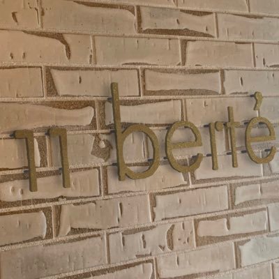 misunder10's profile picture. 美容室経営 投資初心者です！