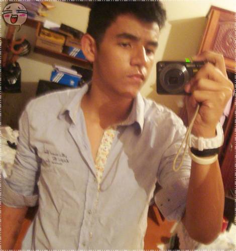 ViniciusDias__'s profile picture. Eu disse ao meu psiquiatra que todo mundo me odeia. Ele disse que eu estou sendo ridículo, nem todo mundo me conhece ainda. ( Rodney Dangerfield )