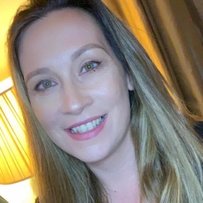 Hey I'm Emma Bradshaw, a professional horticulturist. Delivering workshops, consultancy, tuition and owner of a gardening business.