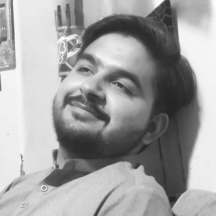 ibnEyaseenn's profile picture. اپنی تخلیق کردہ تخیّلاتی دنیا میں مست ، ظاہری دنیا سے بےخبر ، اپنی سوچوں میں گم صم اک دیوانہ شاعر