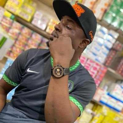 Xdaniel100's profile picture. Cool, calm collected charm