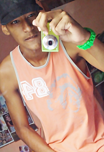 Agora é tudo tão normal estudo e vou á priaia e levo a vida que sonhei nada de ligar o dia inteiro pra vs ♫