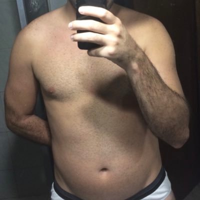 Sempre pronto pra game, pra uma cervejinha ou pra um 4:20. Chega mais!