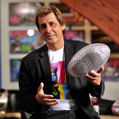 Je ne suis pas un saint! Avocat,Radio NRJ, Stade Français,Rugby,Paris,Provence,Toscane, catho,grégorien,cause animale,FBB,Music,Légion.