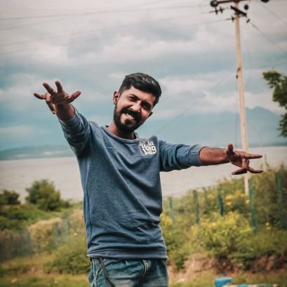 surya652's profile picture. 