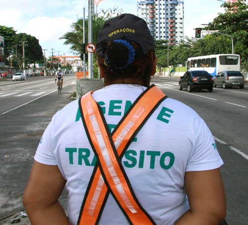 Este twitter foi criado para evitar o abuso de alguns guardas de trânsito que multam as pessoas de forma injusta, com objetivo de receber propina...