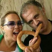 Flörte 'Biz' Diye Atmalık (@bizdiyeatmalik) 's Twitter Profile Photo Flörte 'Biz' Diye Atmalık (@bizdiyeatmalik) 's Twitter Profile Photo