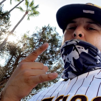 27 year old producer/rapper / substitute teacher. Follow me I'll show you Real. go PADRES